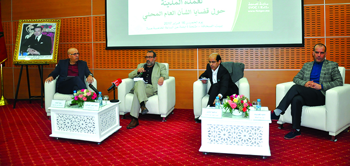 العمدة يتفهّم انشغـالات الصحـافيين و يعلن أنه يقبل النقـد النـزيـه ..