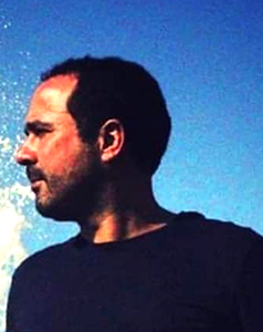 نــــــداء الـــقصــر الكـــبــير من اجل إطلاق ســراح الصحفي سـليمان الــريسـوني