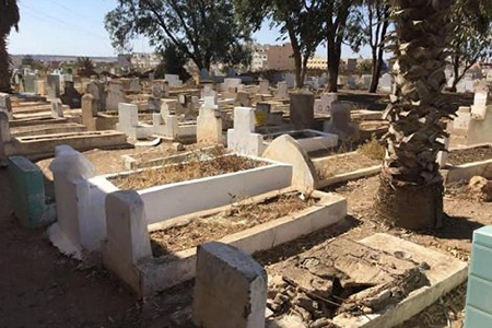 ظاهرة مشينة تسيئ للقبور وضرورة القطع معها..